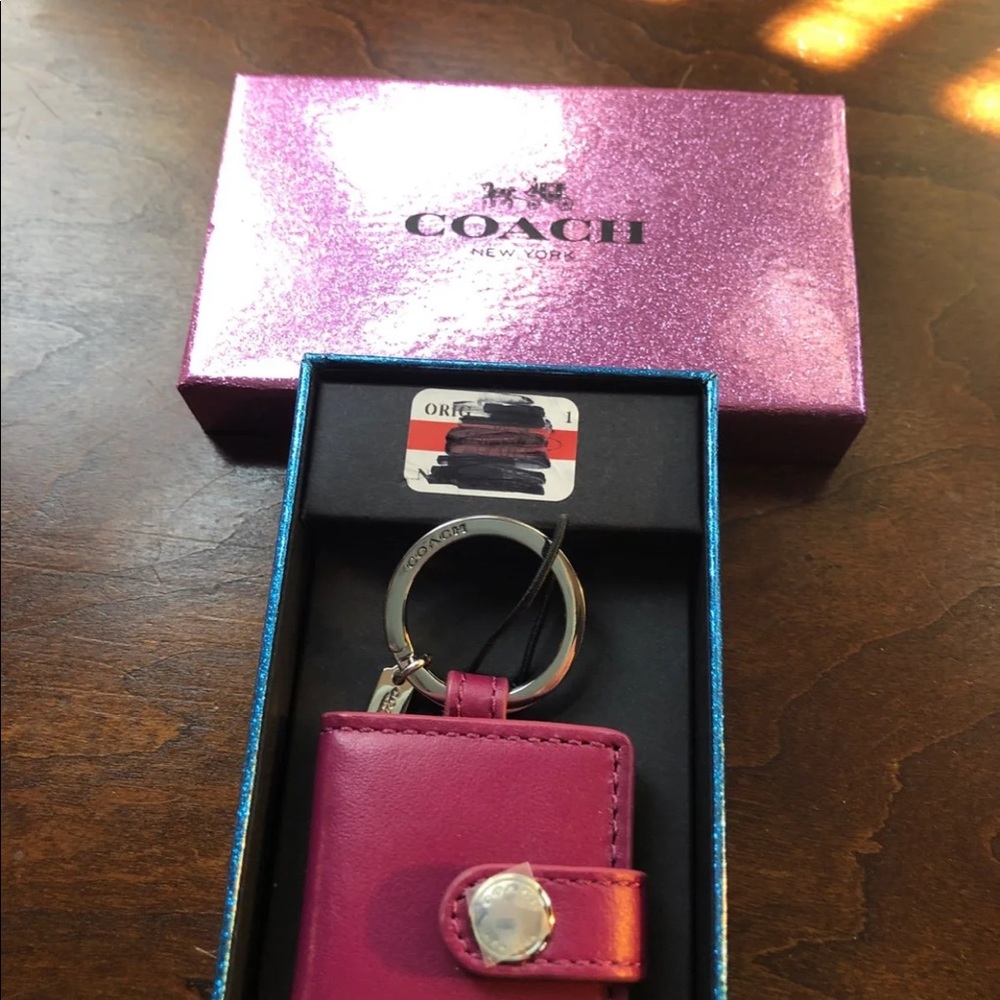 - coach Magenta leather photo keychain